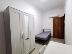 Pasir Panjang Road (D5), Condominium #566378101
